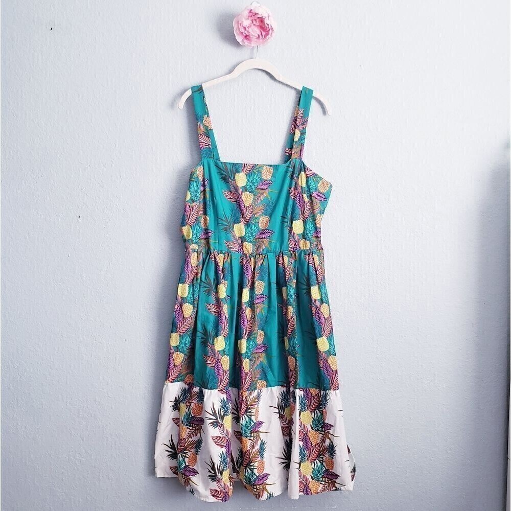 1901 Tropical Pineapple Square Neck Smocked Midi Dress